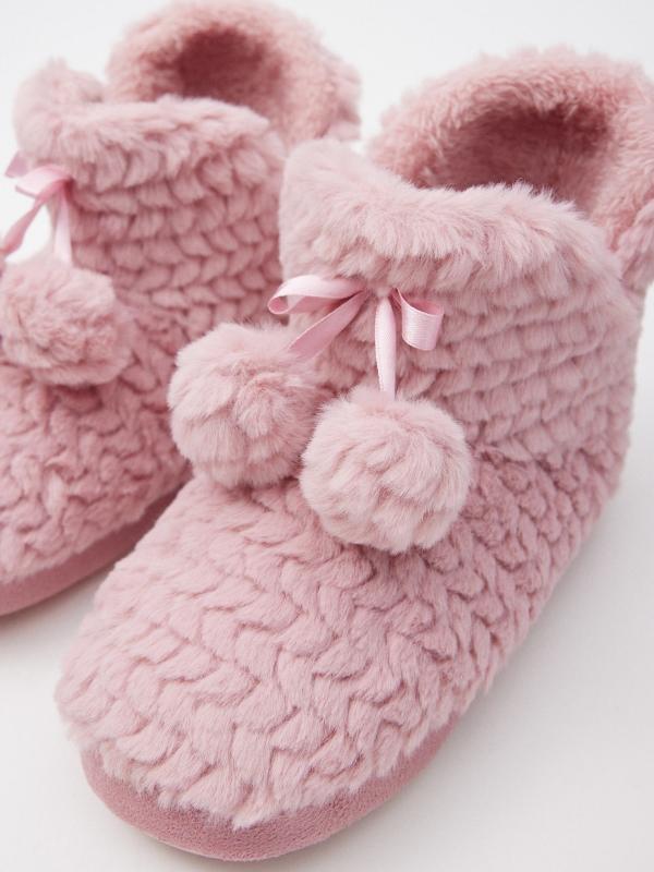 In side Zapatillas de casa bota con bolas Solo queda un día