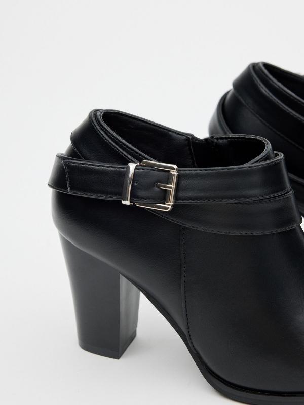 In side Zapatos tacón polipiel con hebilla Libre de impuestos
