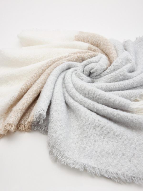 In side Bufanda camel y blanco Oferta especial