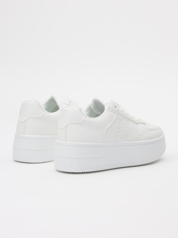 In side Zapatillas bajas con plataforma blancas Solo hoy