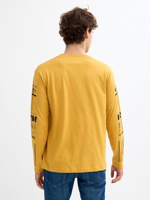 In side Camiseta cyber print en las mangas Ofertas