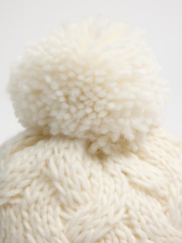 In side Gorro trenzado pompón ÚLTIMAS EDICIONES