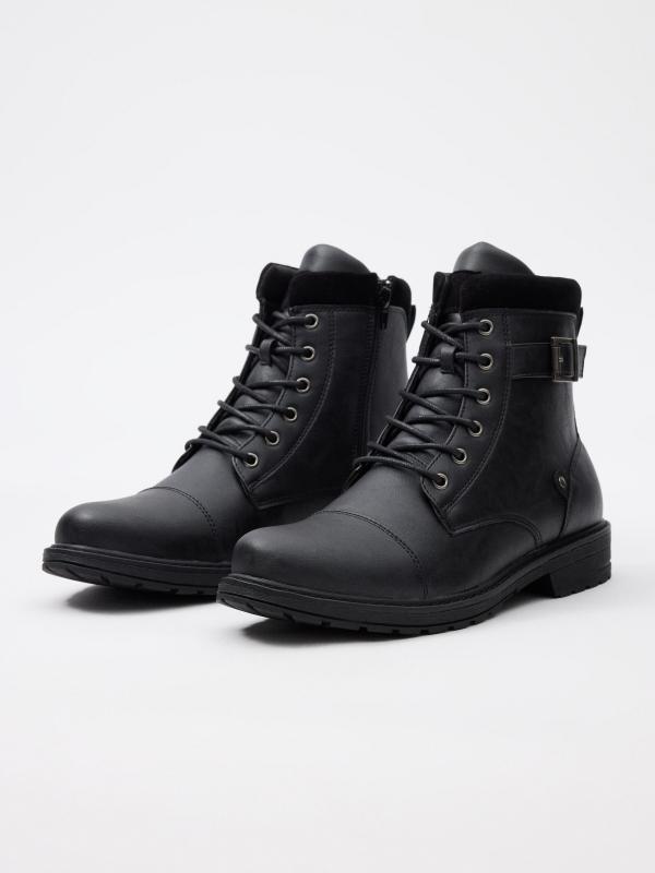 In side Bota polipiel con hebilla Liquidación