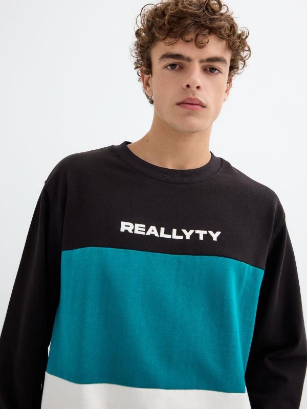 In side Sudadera color block Envío gratis