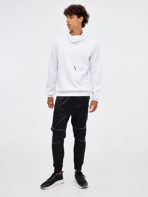 In side Pantalón jogger negro
