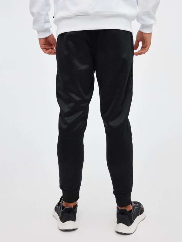 In side Pantalón jogger negro Última moda