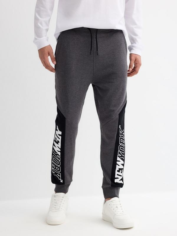 In side Pantalón jogger New York Rebajas de fin de temporada
