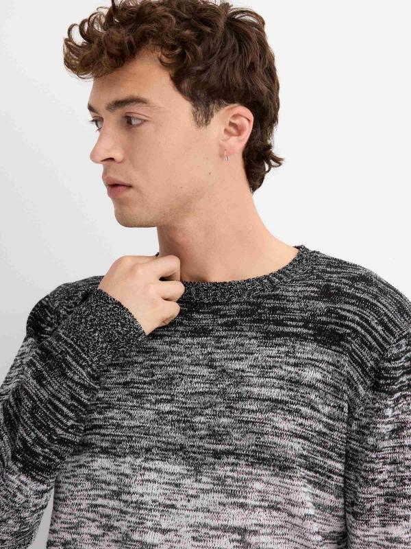 In side Jersey jaspeado color block En oferta