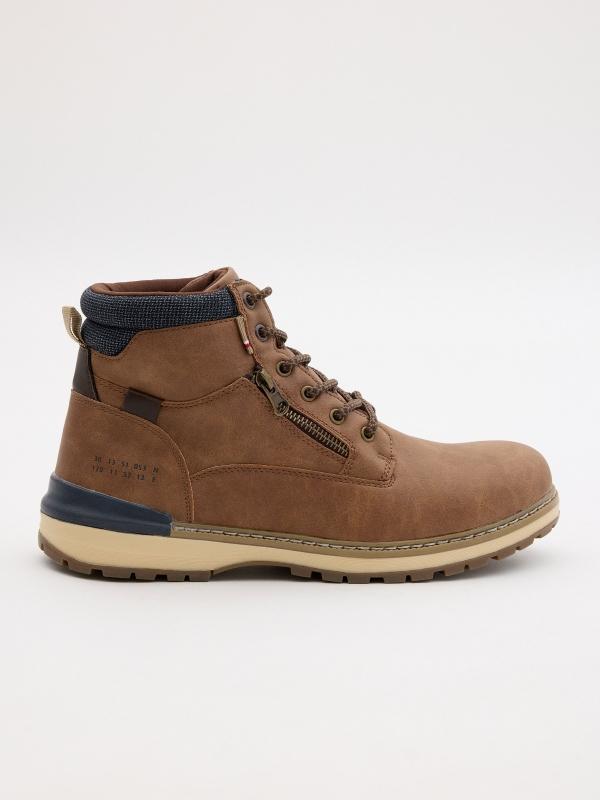 In side Bota marrón cuello acolchado