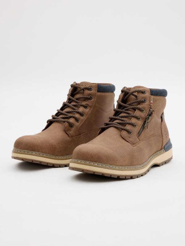 In side Bota marrón cuello acolchado Tienda