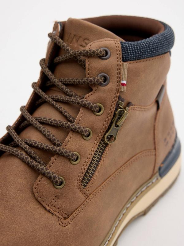 In side Bota marrón cuello acolchado Tienda