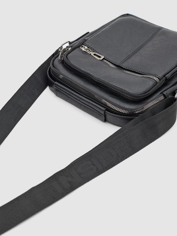 In side Bolso bandolera efecto piel negro Precios de Black Friday