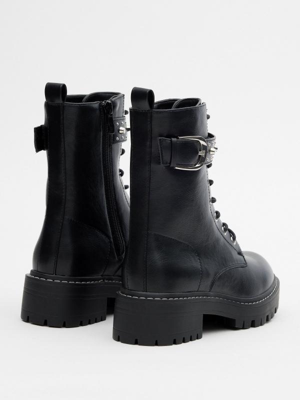 In side Botas con cordones hebilla y tachas Los más vendidos