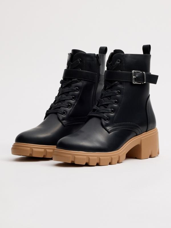 In side Bota con suela combinada Descuento