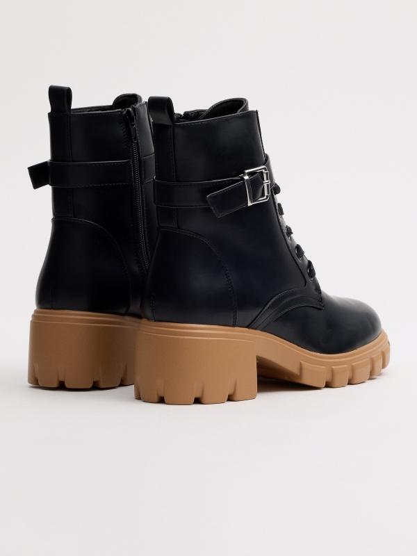 In side Bota con suela combinada Descuento