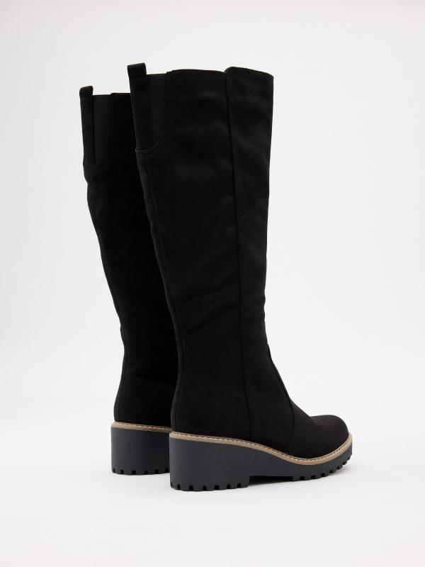 In side Bota alta con cuña Mejor oferta