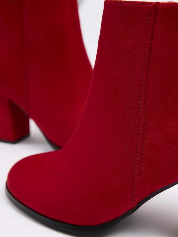 In side Botines básicos con tacón ancho Rebajas top