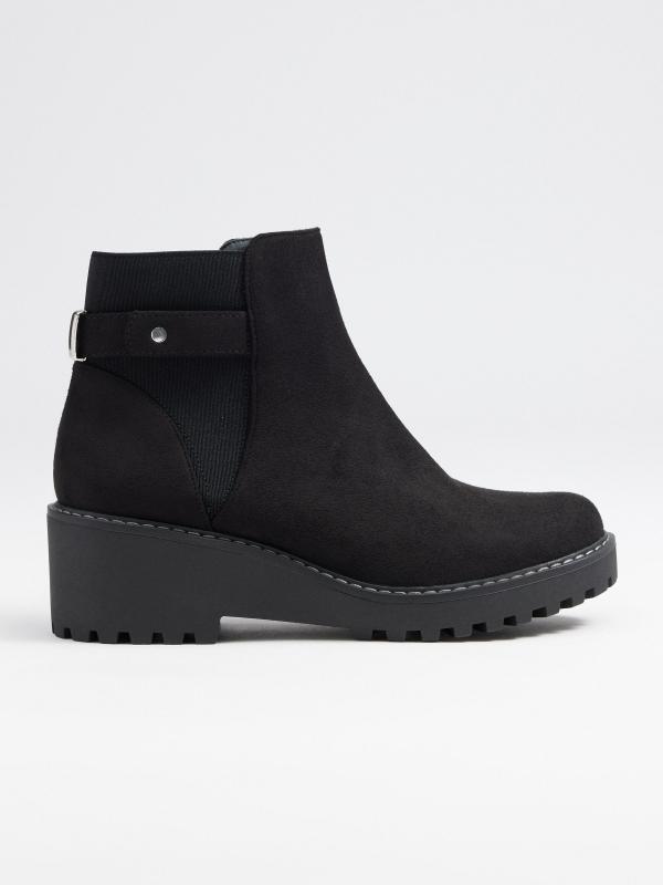 In side Botas con cuña y hebilla