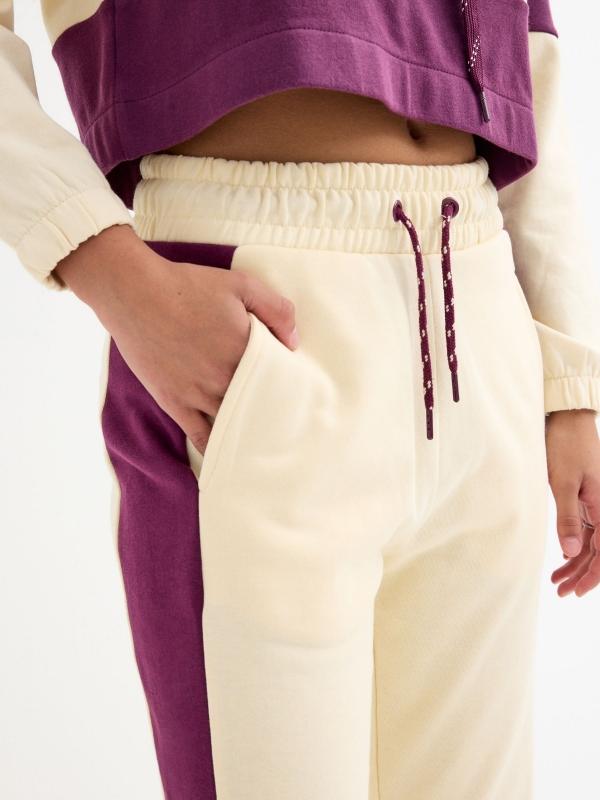 In side Pantalón jogger bicolor Oferta especial