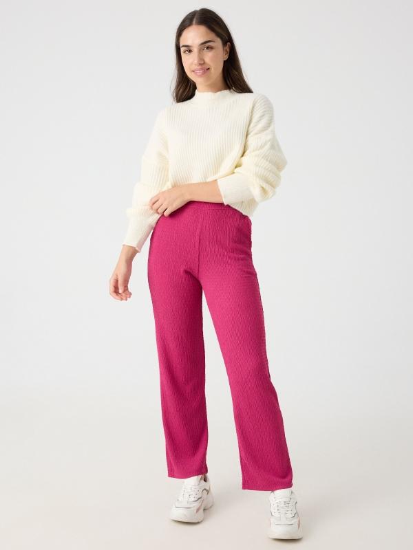 In side Pantalón wide leg negro con textura Último día