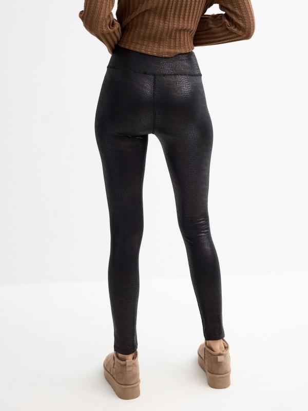 In side Leggings superskinny efecto piel animal print Solo hoy