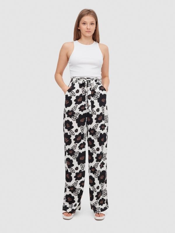 In side Pantalón fluido estampado flor Solo queda un día