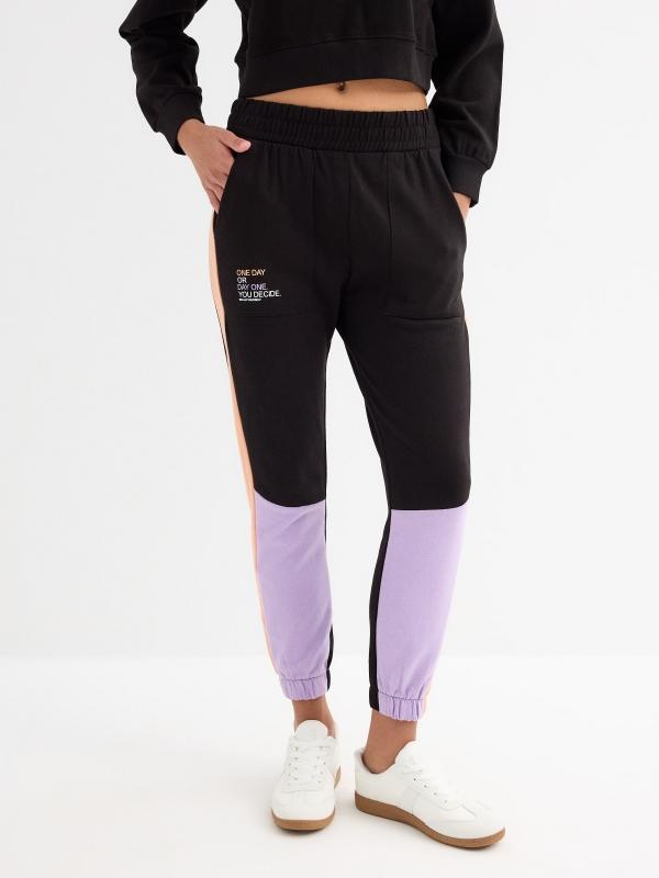 In side Pantalón jogger color block Libre de impuestos