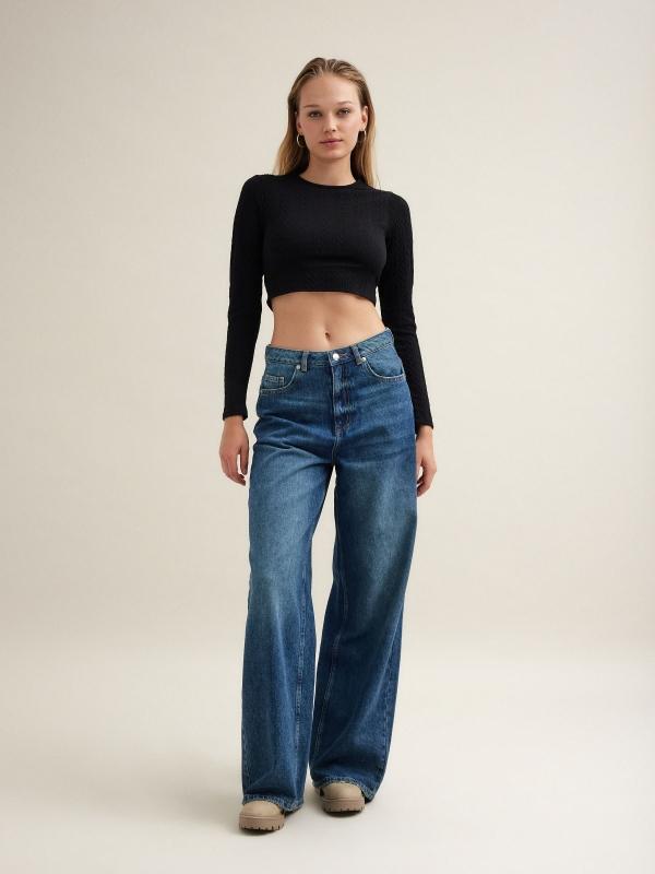 In side Camiseta crop con textura Rebajas
