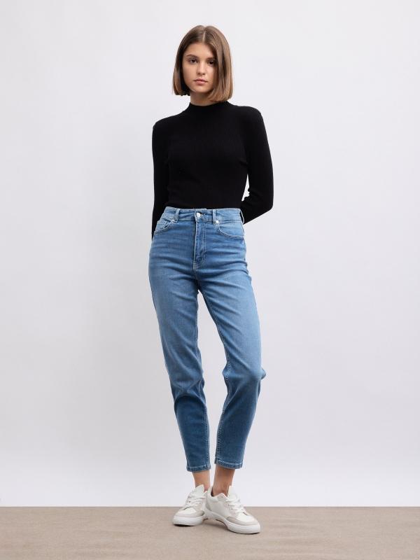 In side Jeans mom slim high rise Liquidación