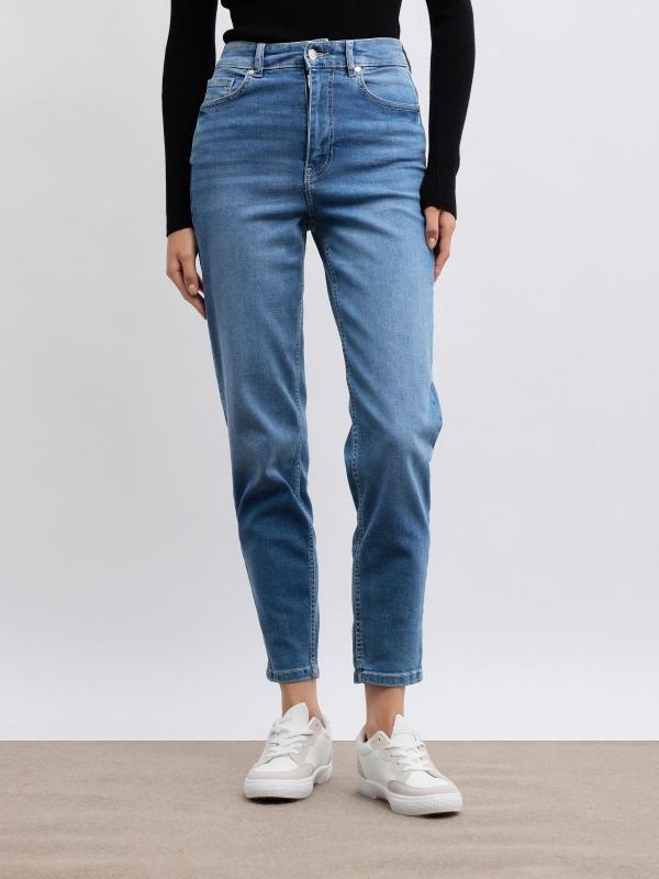 In side Jeans mom slim high rise Liquidación