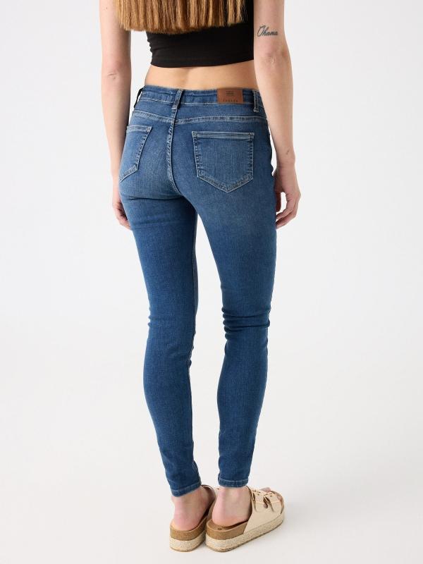 In side Jeans skinny rotos tiro medio ÚLTIMAS EDICIONES