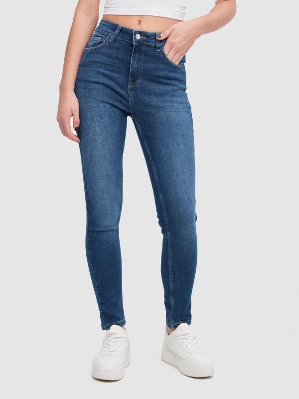 In side Jeans skinny tiro medio desgastados Últimos 2 días