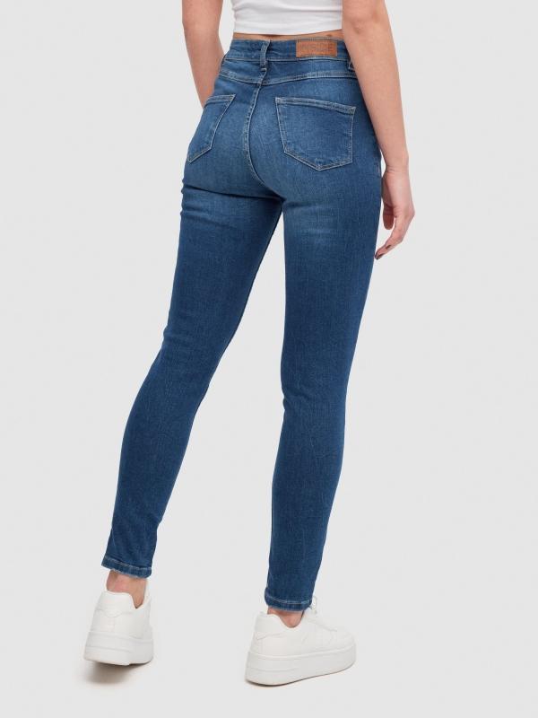 In side Jeans skinny tiro medio desgastados Últimos 2 días