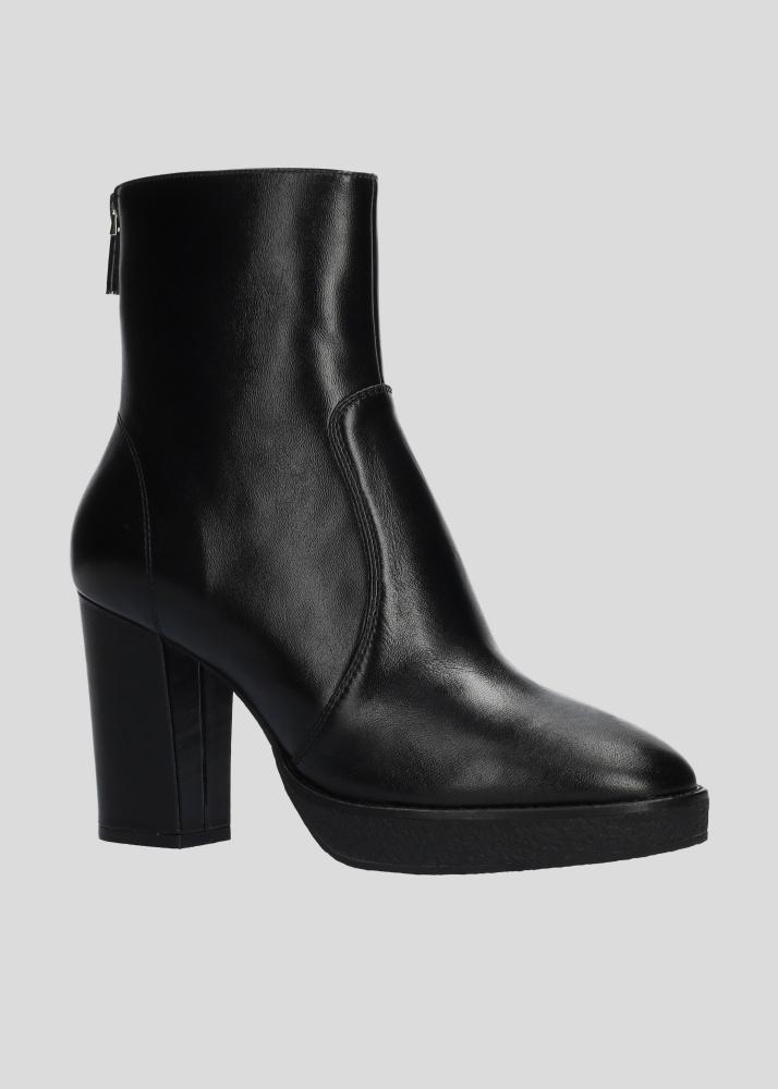 lola cruz WILA BOOTS 90 Última moda