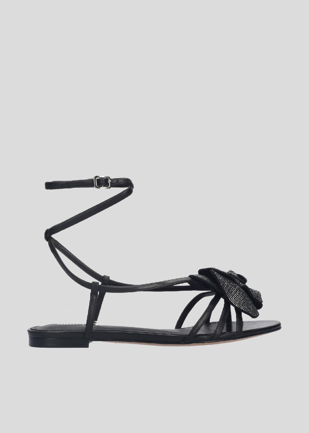 lola cruz ROSE FLAT