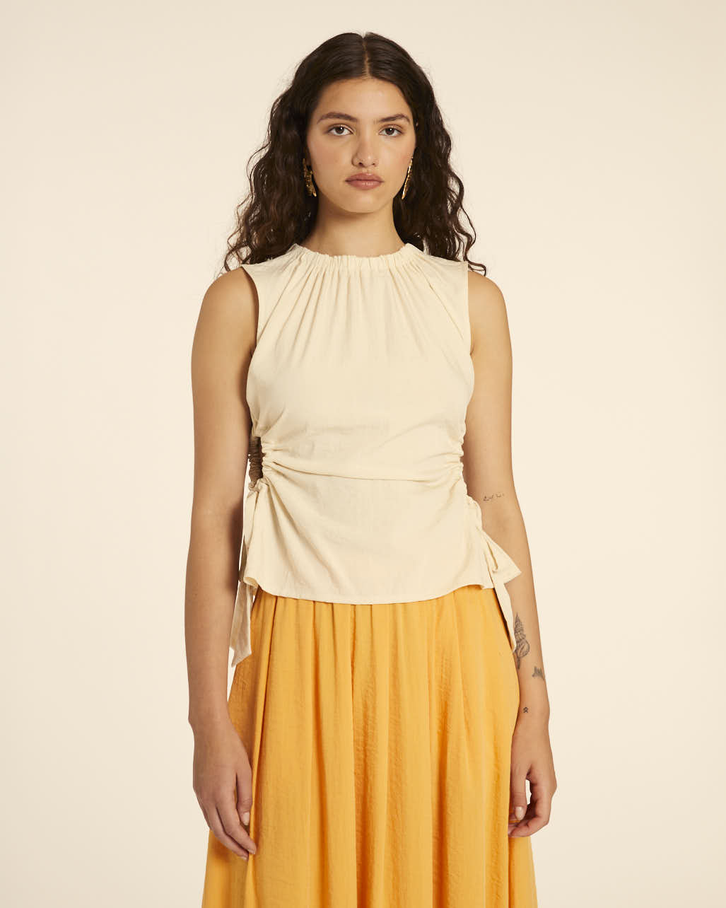 pepaloves TOP CUT OUT CREMA Promoción por tiempo limitado