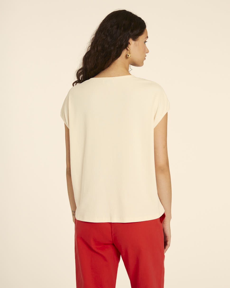 pepaloves CAMISETA AMPLIA CUELLO PICO CREMA Última moda