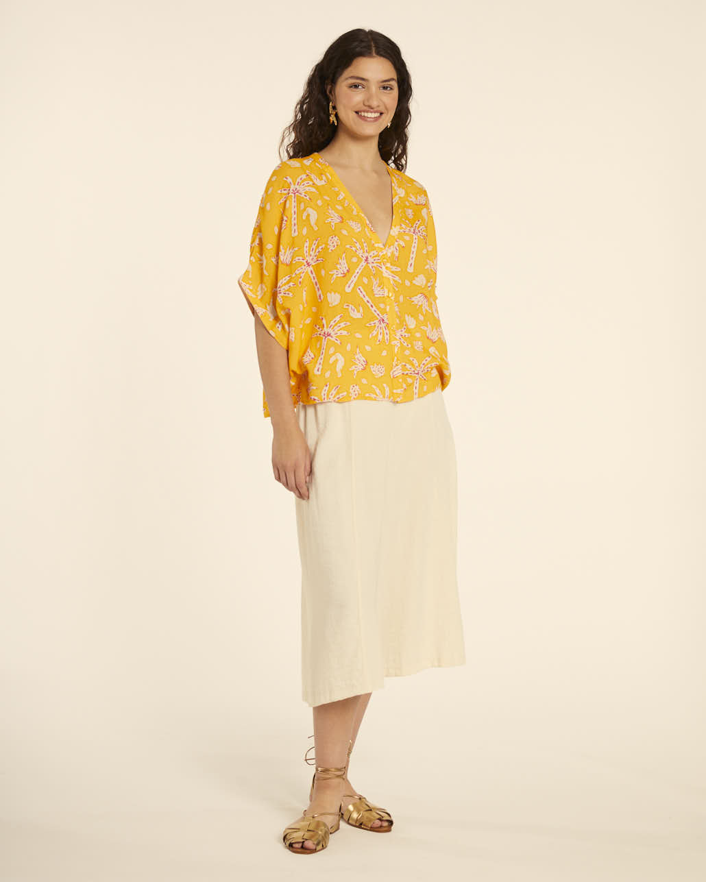 pepaloves CAMISA KIMONO CON BORDADO PALMERAS Oferta especial
