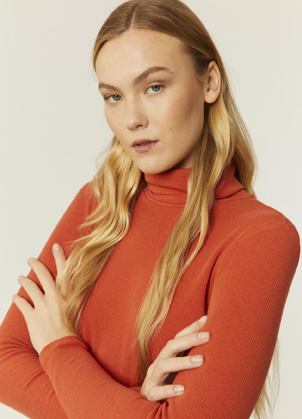 pepaloves TOP CANALE CUELLO ALTO NARANJA Grandes descuentos