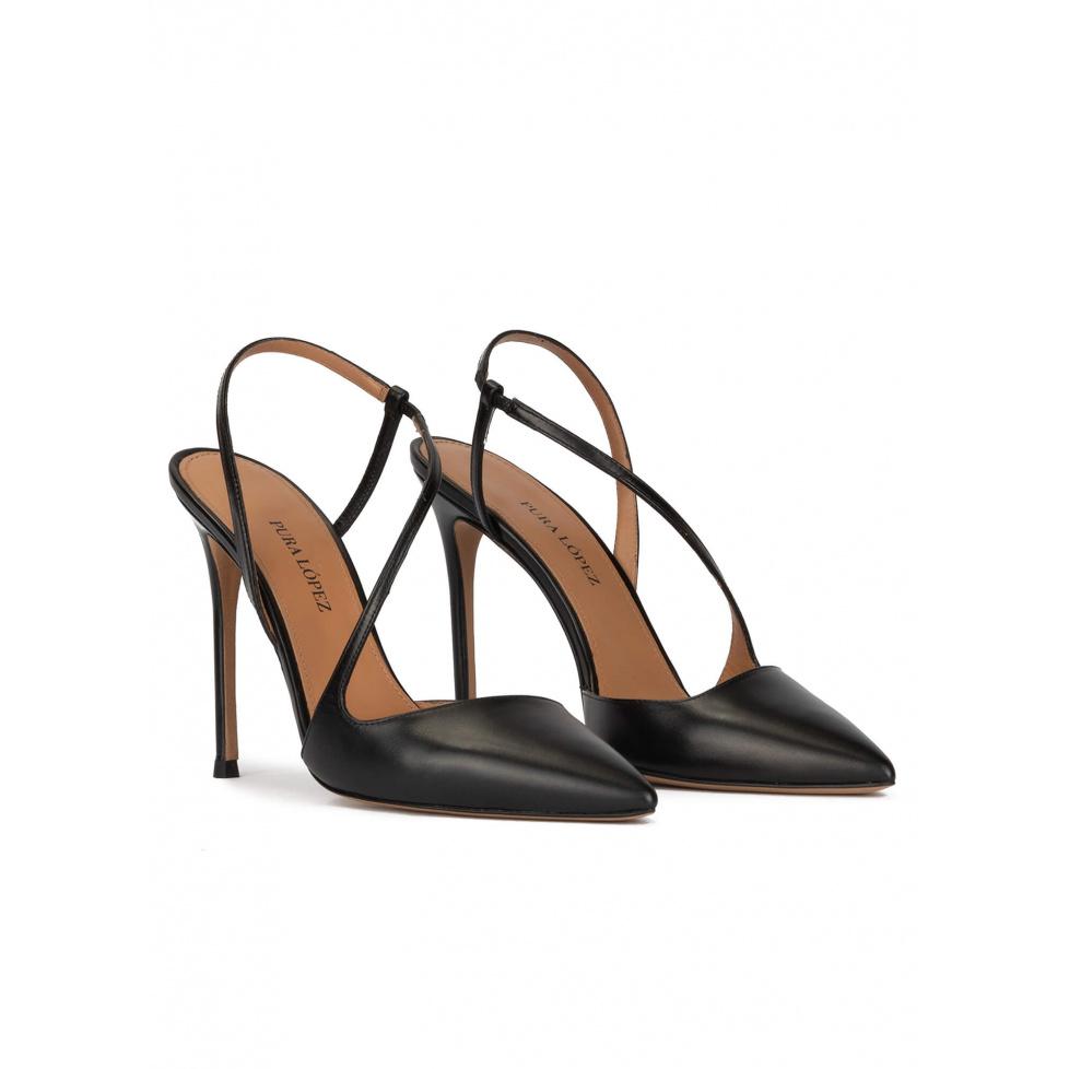 pura lópez Zapatos destalonados de punta afilada y tacón alto en piel color negro Outlet