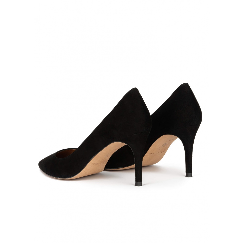 pura lópez Zapatos negros de ante con tacón medio y punta fina Ofertas de temporada