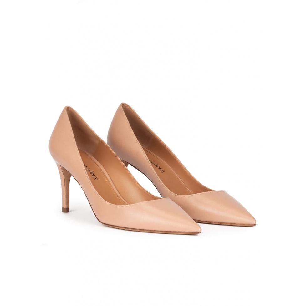 pura lópez Zapatos de punta con tacón de 7 5 cms en piel nude Liquidación