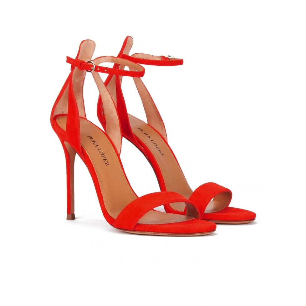 pura lópez Sandalias de tacón en ante rojo con pulsera Descuento por venta flash