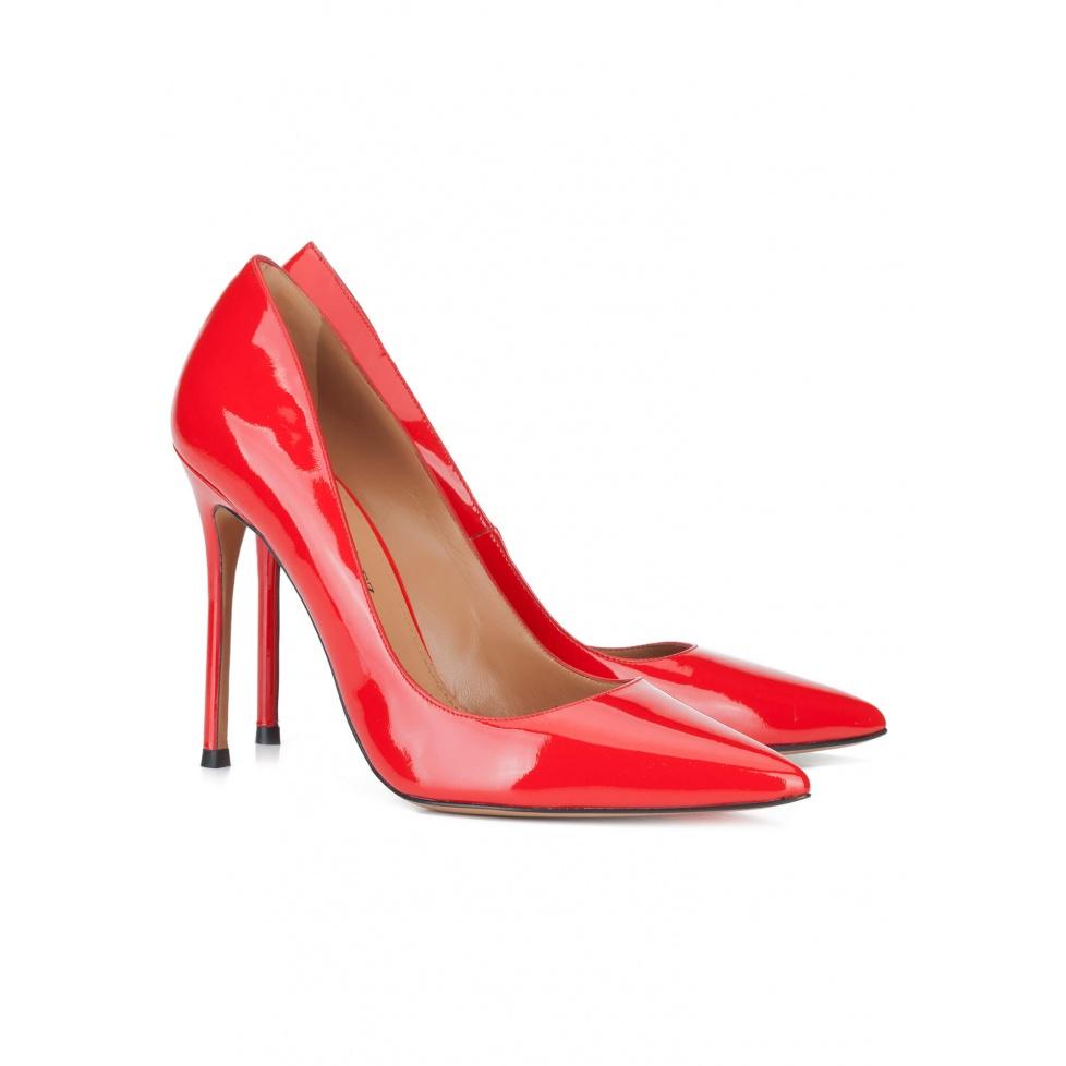 pura lópez Zapatos de salón con tacón alto en charol rojo Gran oferta