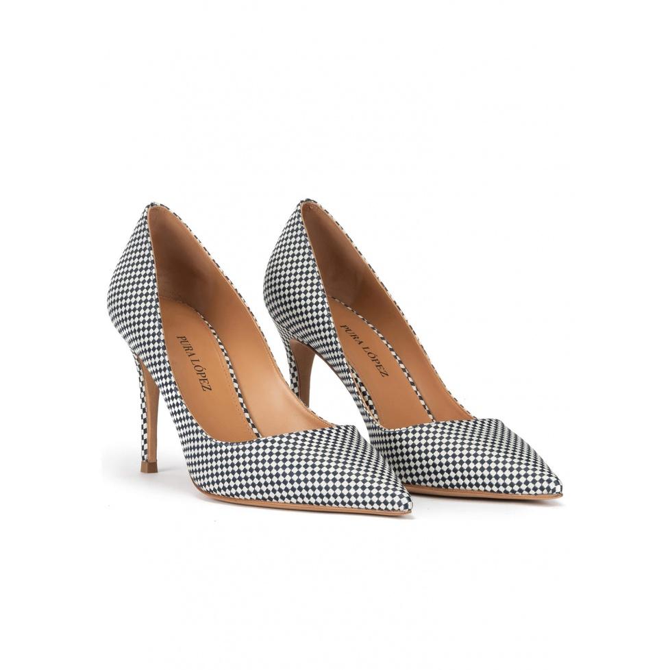 pura lópez Zapatos de salón con estampado a cuadros y tacón alto Oferta exclusiva