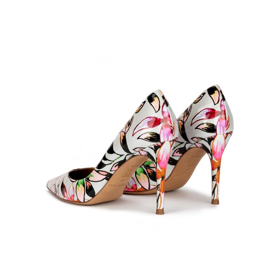 pura lópez Zapatos de punta fina y tacón stiletto en tejido con estampado floral Última moda