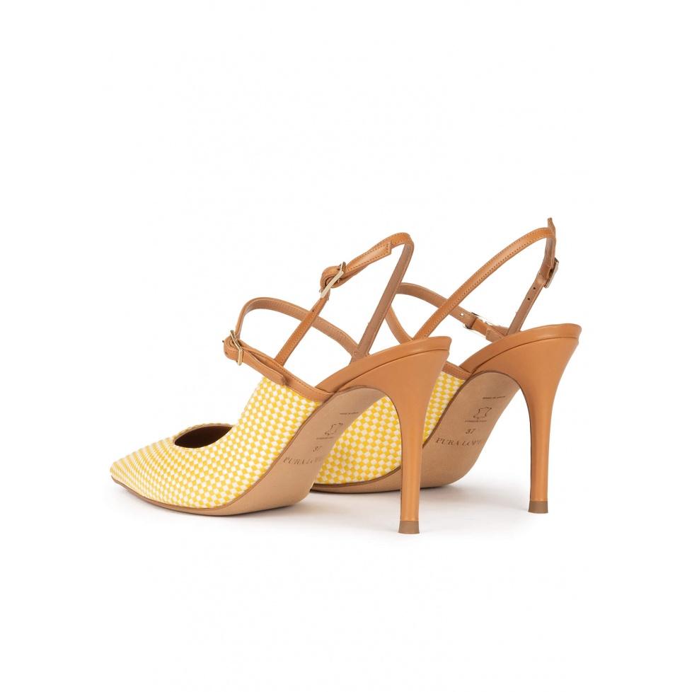 pura lópez Zapatos de punta fina y tacón alto a cuadros amarillos y blancos Descuento por venta flash