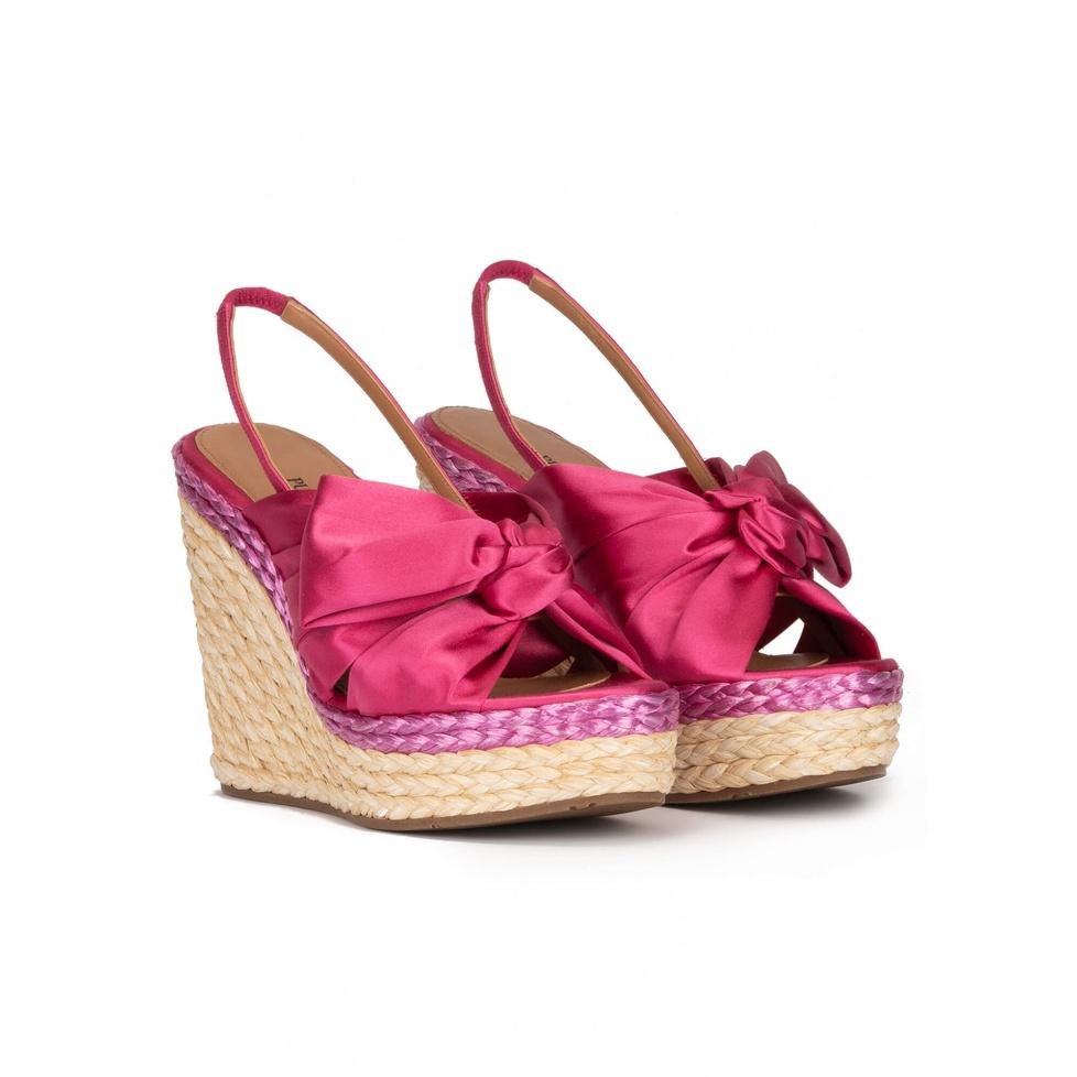 pura lópez Sandalias de cuña en raso fucsia con lazo Gran oferta