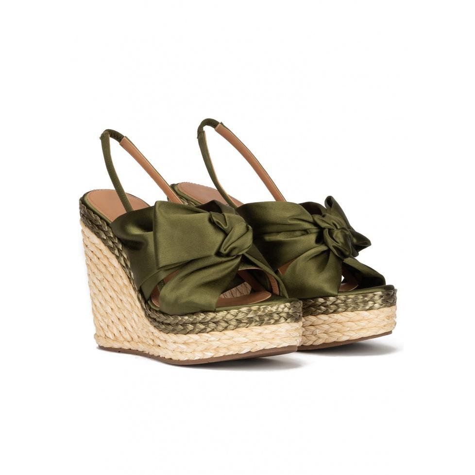 pura lópez Sandalias altas de cuña en raso verde caqui Rebajas baratas
