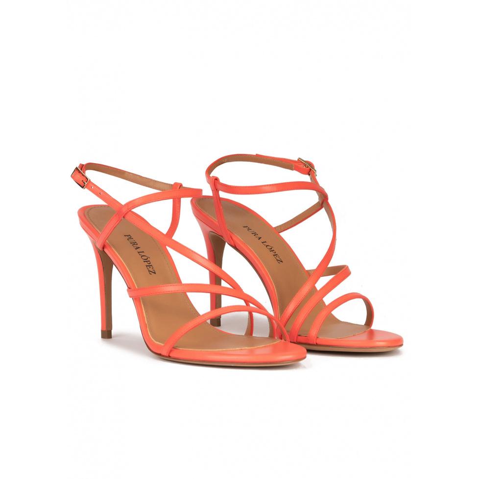 pura lópez Sandalias rosa coral de piel con tacón alto y punta redonda Rebajas online
